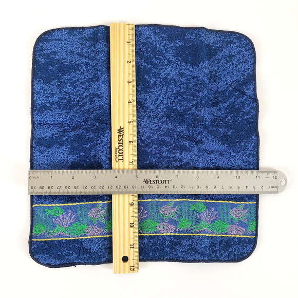 (1) Santens Fish Embroidered Blue Bathroom Hand Fingertip Face Decorative Towel - Picture 5 of 6